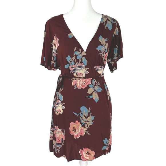 Show Me Your MuMu Dresses & Skirts - Show Me‎ Your MuMu Burgundy Floral Mini Wrap Dress Short Sleeve V-Neck  Size S
